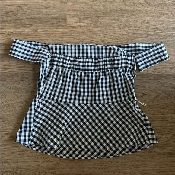 Express Off-the-Shoulder Gingham Plaid Top - Picture 4 of 5